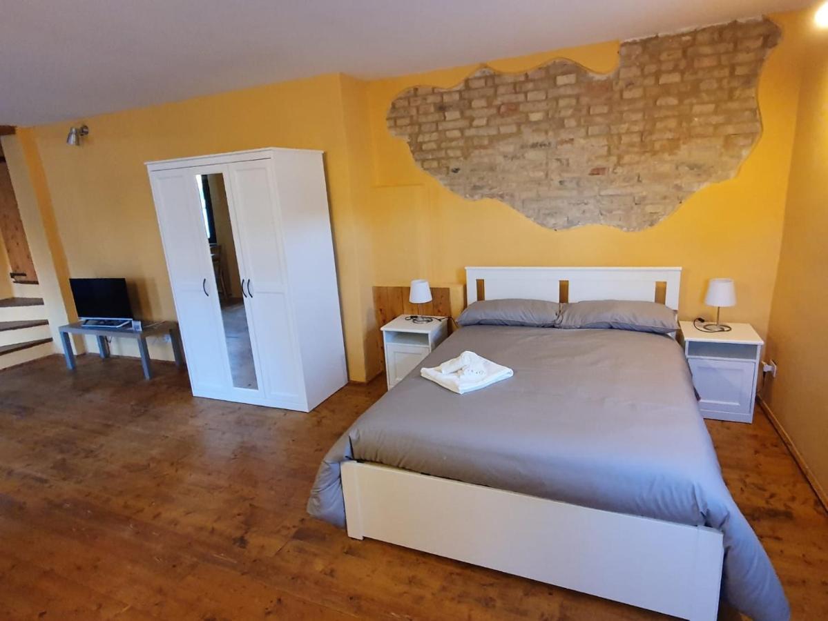 I Balzani B&B Мателика Экстерьер фото